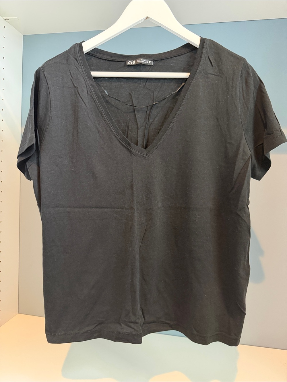 Zara Black V-Neck Short Sleeve Tee. Size large. Lightweight. Great condition!